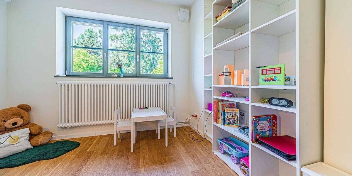 Etagenwohnung Frankfurt am Main Praunheim - 4 Zimmer, 125 m&sup2;, 3.500&euro; | Angebot:26824535