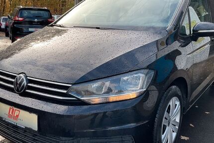 VW Touran 302.721 km 9.990 &euro; Giessen 35394