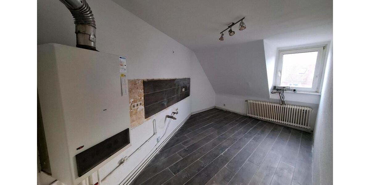 Dachgeschoßwohnung Emden - 3 Zimmer, 70 m&sup2;, 490&euro; | Angebot:26409042