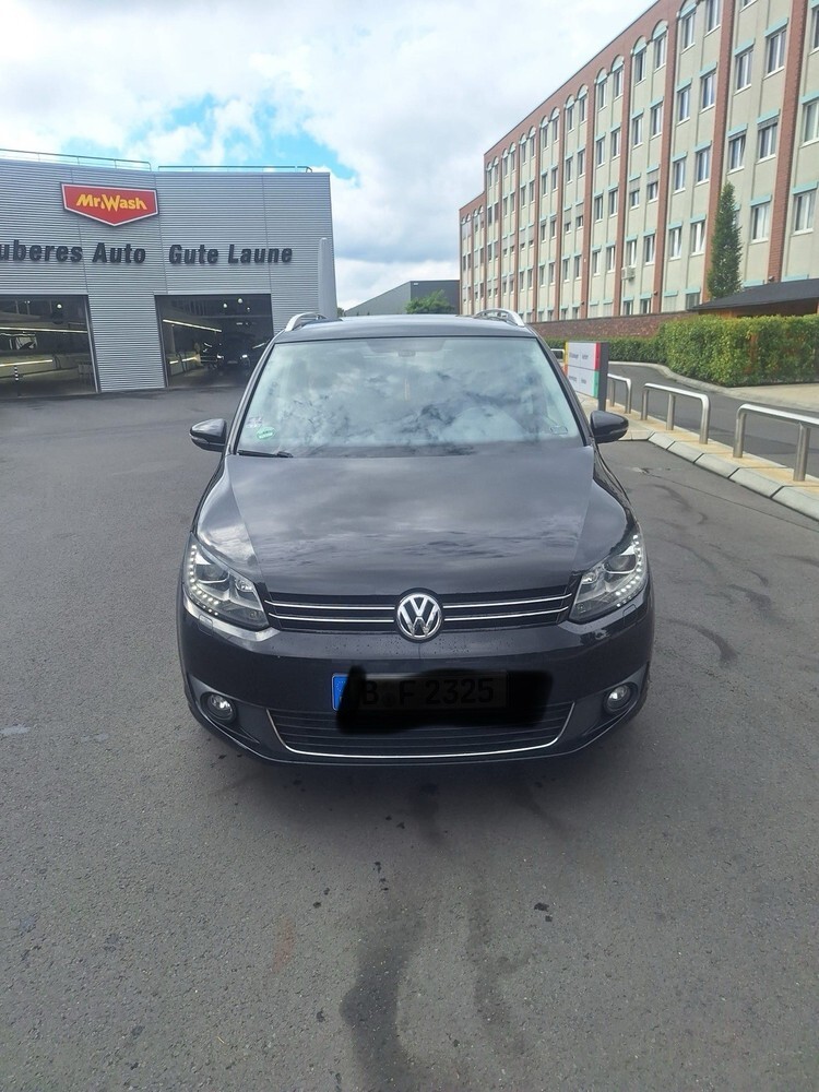 VW Touran 192.000 km 8.900 € Berlin 10178