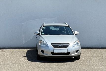 Kia ceed / Ceed 185.000 km 2.499 &euro; Kandel 76870