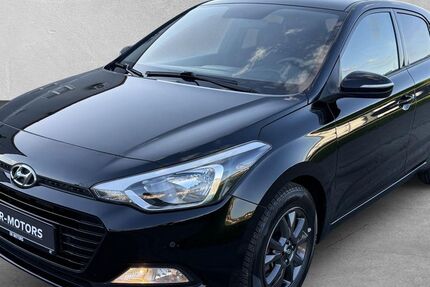 Hyundai i20 17.500 km 11.890 &euro; Großwallstadt 63868