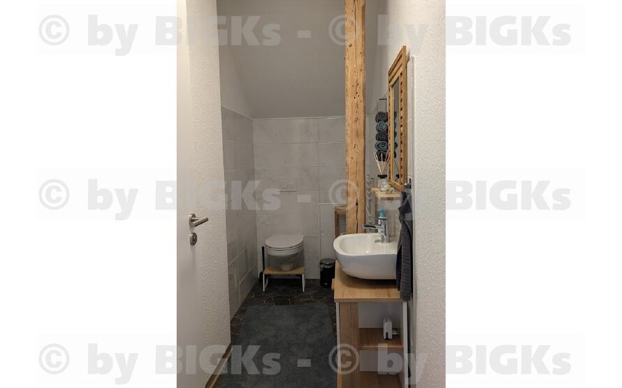 BIGKs - Zella-Mehlis: 3 Zimmer Wohnung,sep.Küche,Bad mit Dusche, GROSSER GARTEN (-;) 3 zimmer