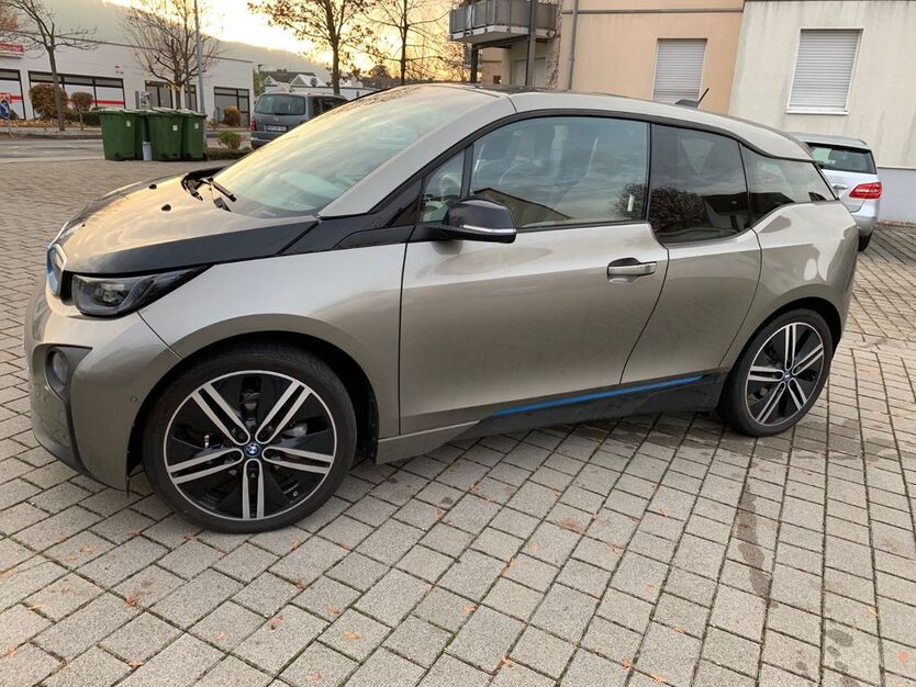 BMW i3 43.000 km 15.700 € Trossingen 78647