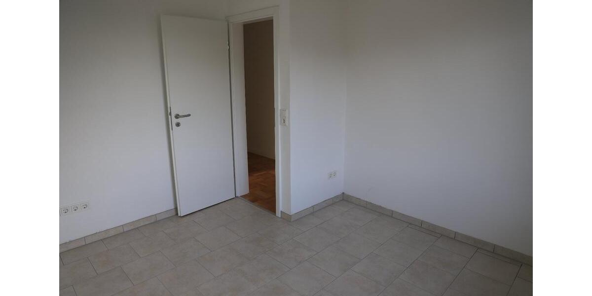 Bungalow Butjadingen - 5 Zimmer, 149 m&sup2;, 1.300&euro; | Angebot:24708252