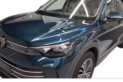 VW Tiguan 19.571 km 45.920 &euro; Halle (Saale) 06110