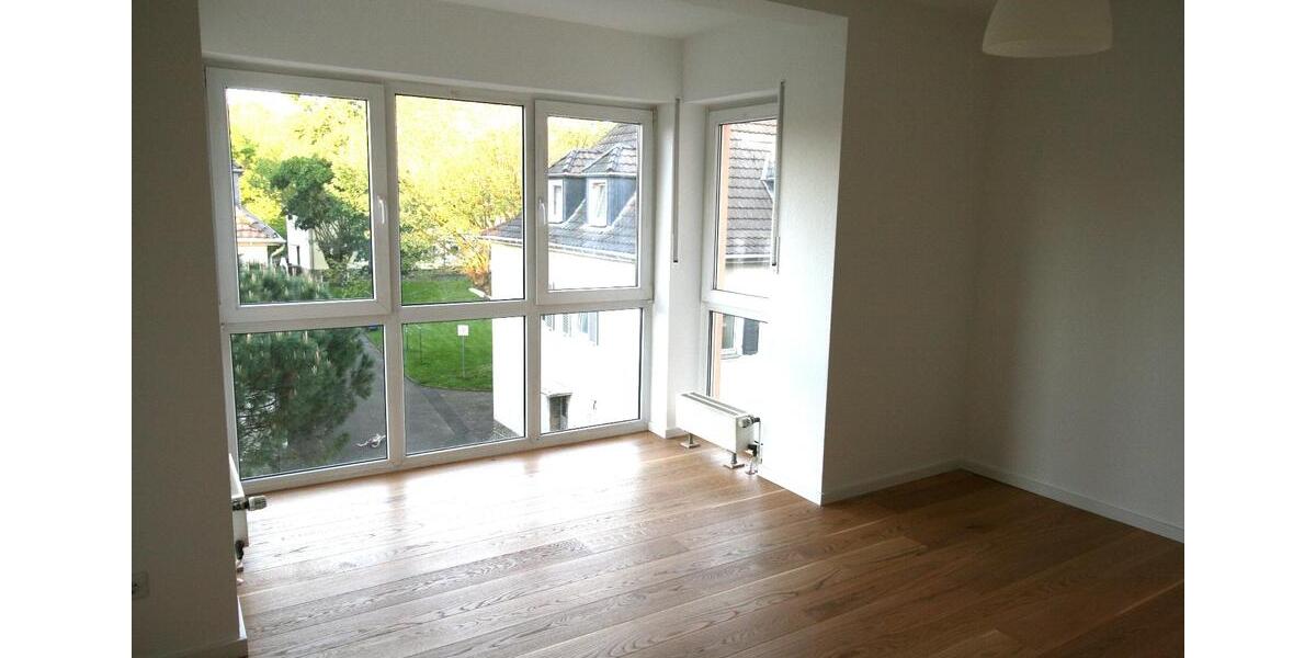 Etagenwohnung Leverkusen - 2 Zimmer, 71 m&sup2;, 1.000&euro; | Angebot:26399102