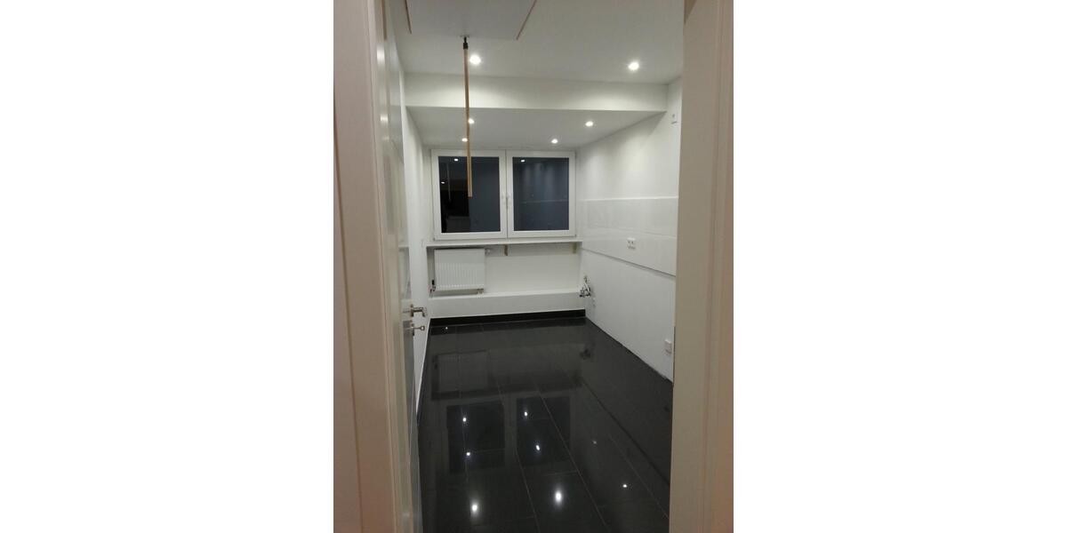 Dachgeschoßwohnung Neuss Furth-Mitte - 2 Zimmer, 50 m&sup2;, 550&euro; | Angebot:24573894