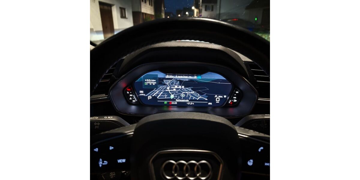 Audi Q3 100.000 km 20.750 &euro; Stuttgart 72639