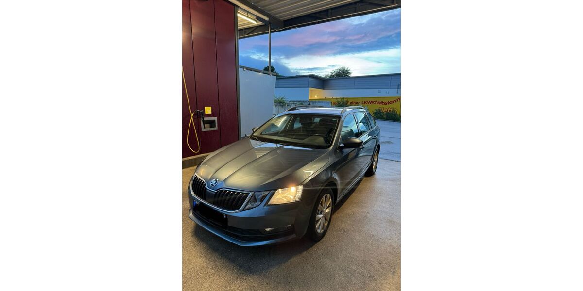 Skoda Octavia 40.000 km 18.600 &euro; Neukirchen 93453