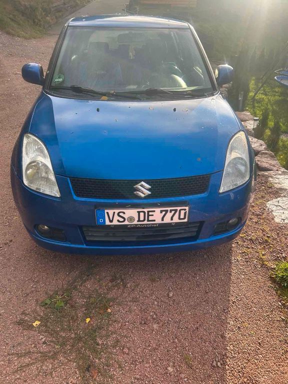 Suzuki Swift 208.000 km 3.400 € Vöhrenbach 78147