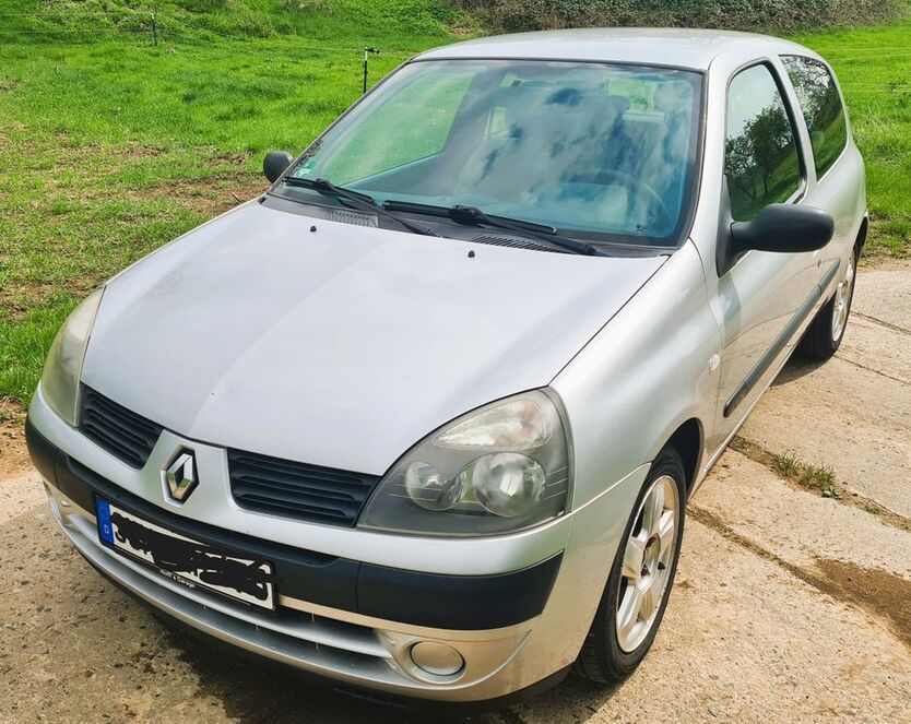 Renault Clio 152.000 km 1.250 € Ostramondra 99636