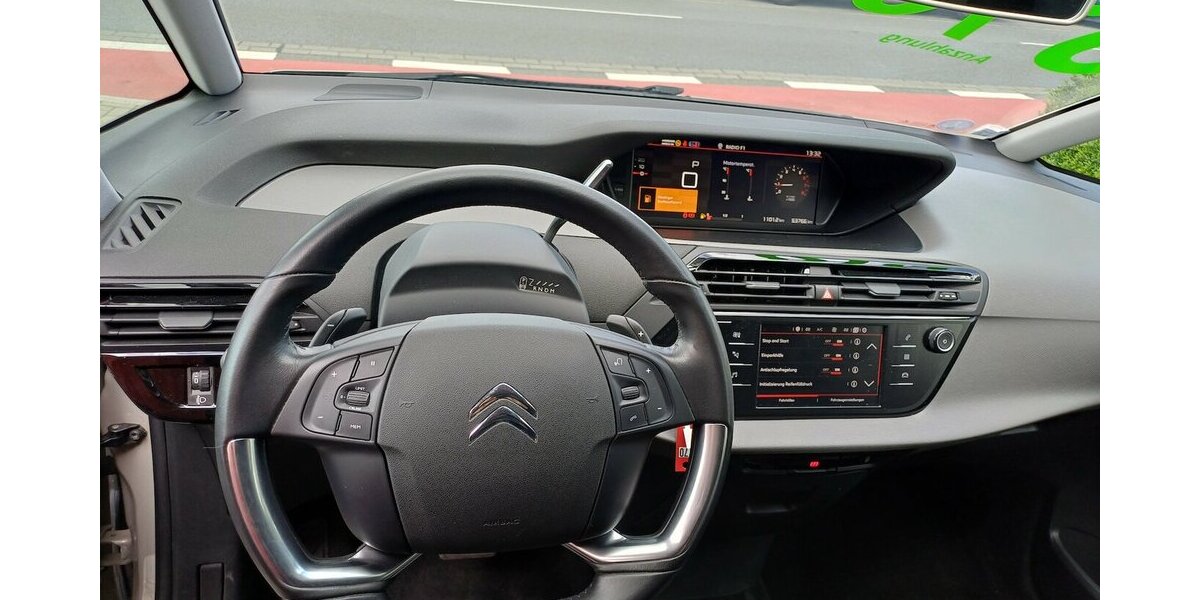 Citroen C4 SpaceTourer 1.2 PureTech Live 54.000 km 16.995 € Meißen 01662