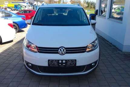 VW Touran 226.560 km 7.200 &euro; Mainburg/Oberempfenbach 84048