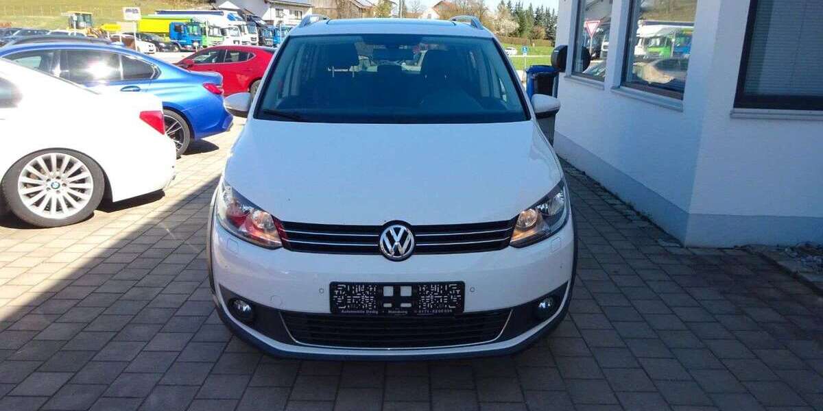 VW Touran 226.560 km 7.200 &euro; Mainburg/Oberempfenbach 84048