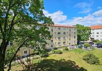 SpandauSpandau - Ruhig wohnen mit West-Balkon - 3-Zi - Wohnfreude für Renovierungsfreunde