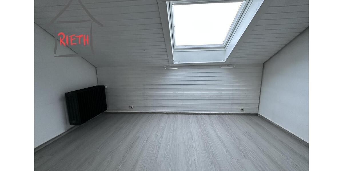 * Reiheneckhaus in toller Randlage von Schlösslesfeld * 6 zimmer