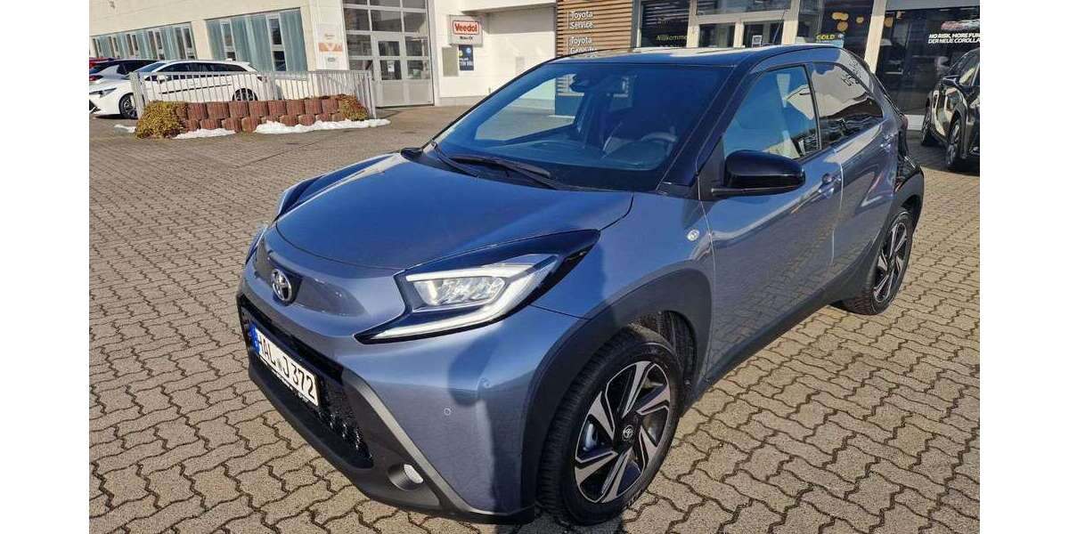 Toyota Aygo 1.350 km 16.890 &euro; Halle 06130