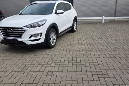 Hyundai TUCSON 76.276 km 14.999 &euro; Ganderkesse 27777