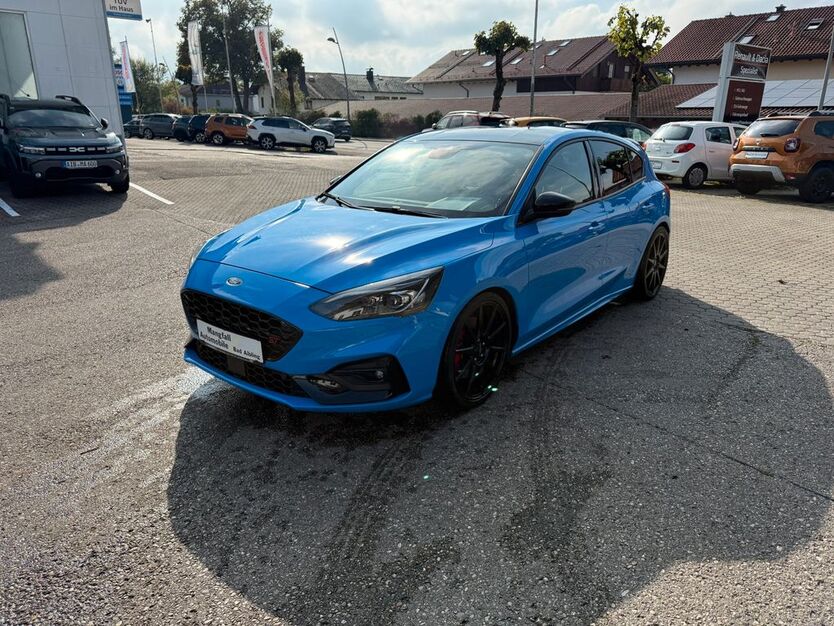 Ford Focus 34.725 km 29.999 € Bad Aibling 83043