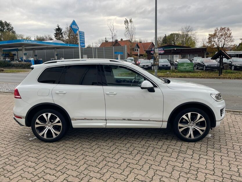 VW Touareg 218.000 km 20.299 € Cottbus 03044