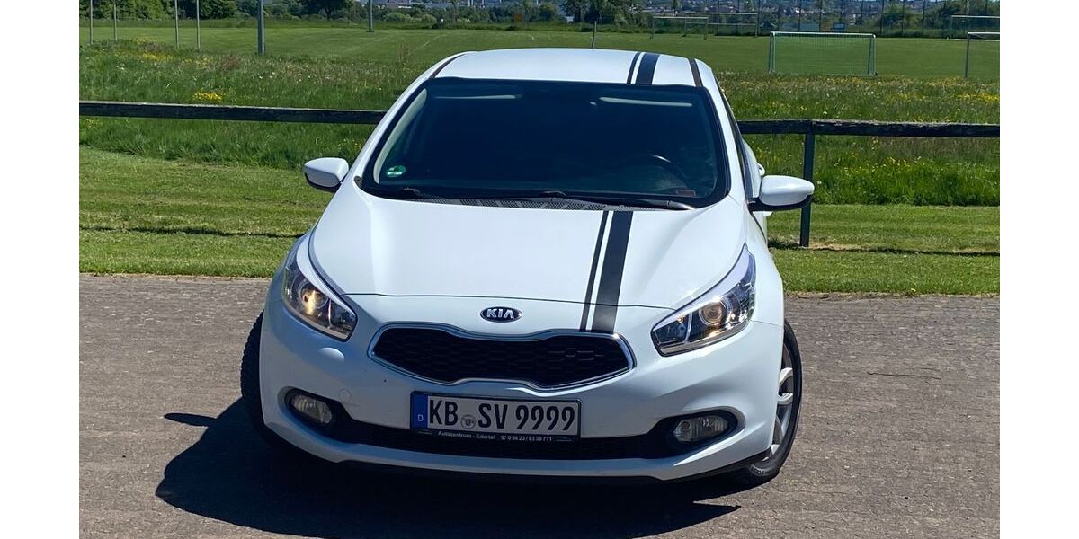 Kia ceed / Ceed 245.000 km 4.500 &euro; Korbach 34497 34497