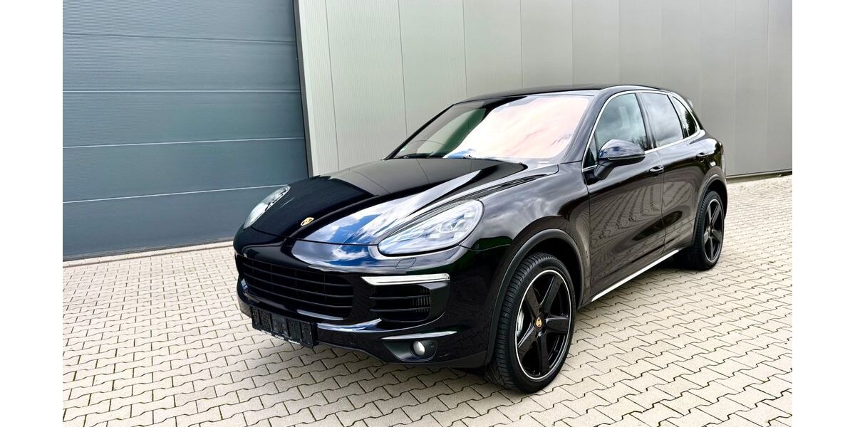 Porsche Cayenne 300.000 km 28.900 € Montabaur 56410