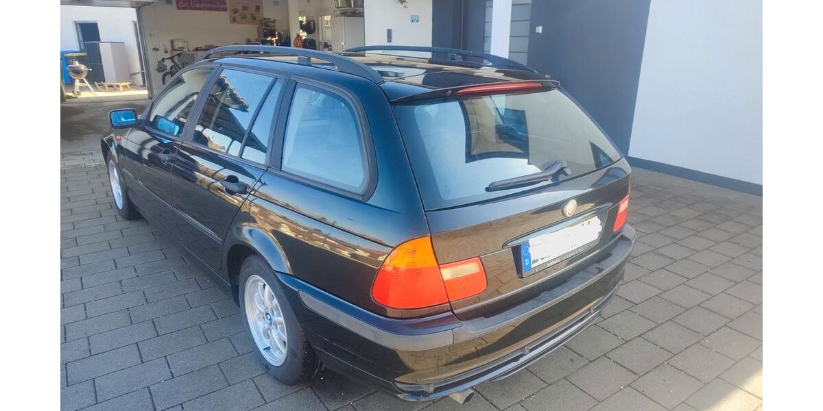 BMW 318 214.000 km 1.900 &euro; Reisbach 94419