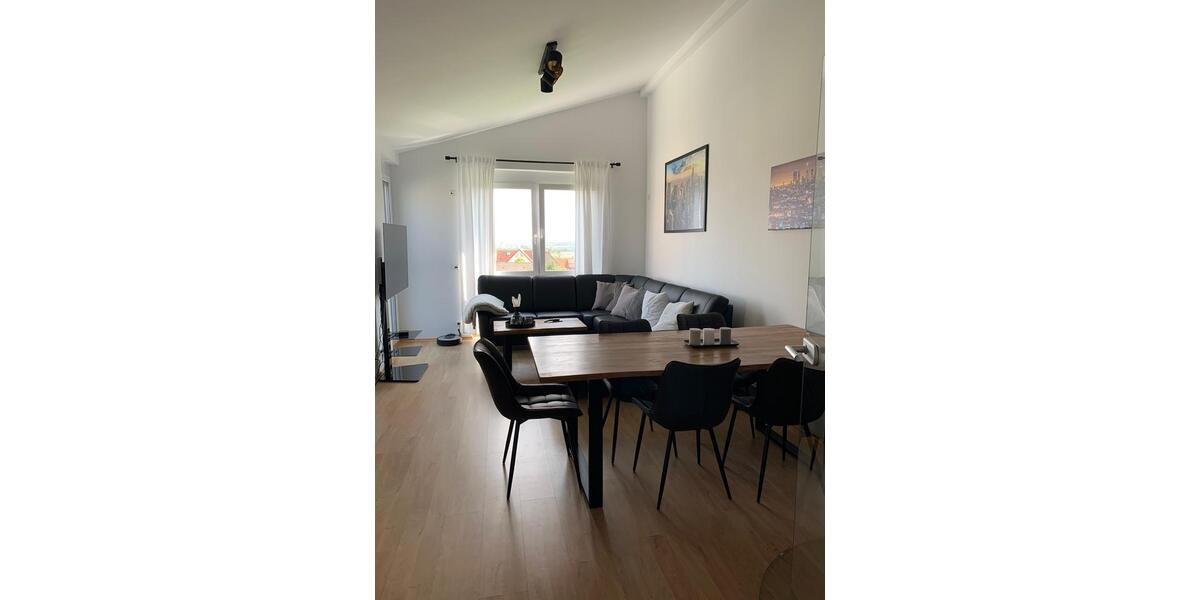 Dachgeschoßwohnung Herrenberg - 3.5 Zimmer, 419.000&euro; | Angebot:22184048