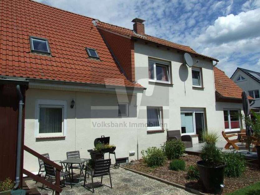 Haus zum Kaufen in Leiferde 235.000 € 280 m²