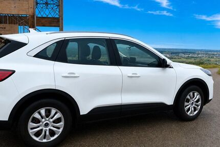 Ford Kuga 64.150 km 20.500 &euro; Ebringen 79285