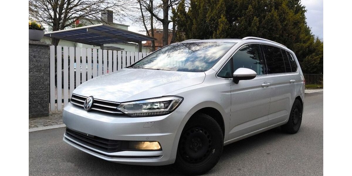 VW Touran 208.500 km 13.490 &euro; Dresden 01237