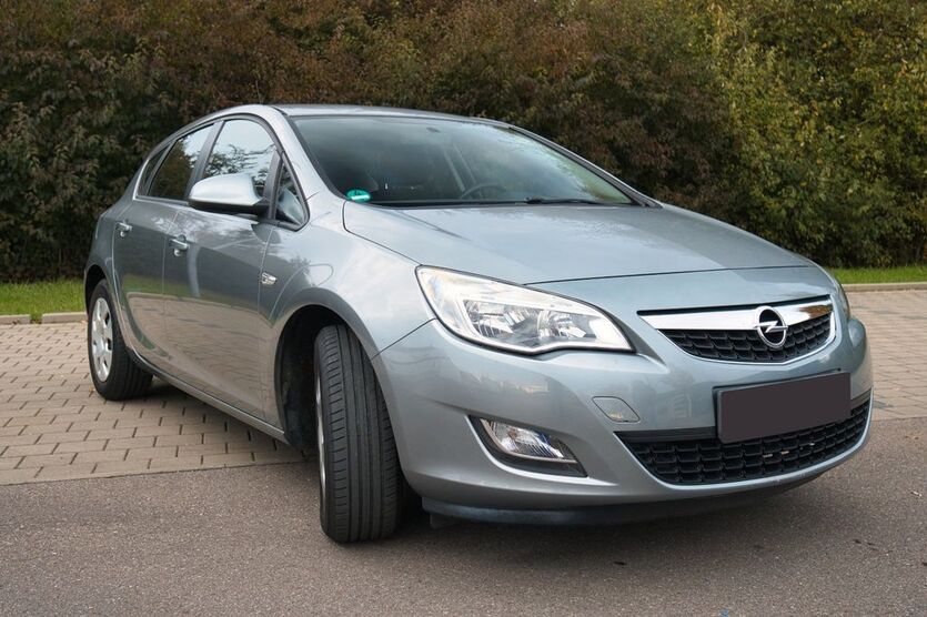 Opel Astra 162.000 km 3.900 € Markgröningen 71706