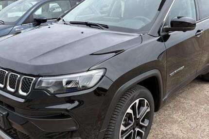 Jeep Compass 9.998 km 24.985 € Uetersen bei Hamburg 25436