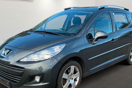 Peugeot 207 112.393 km 2.499 € Brehna 06796