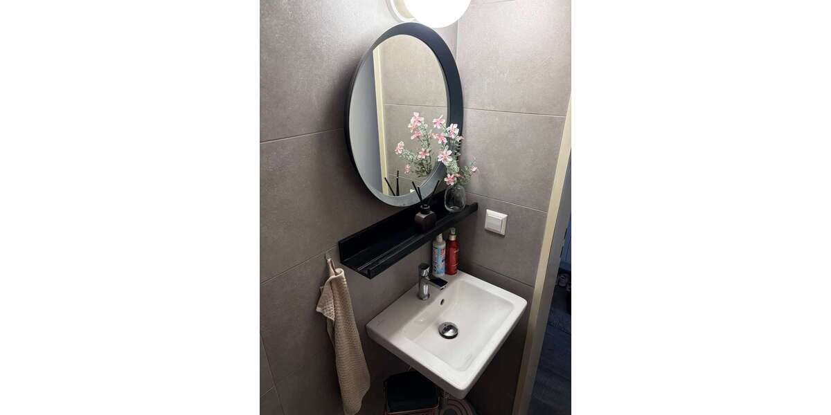 Moderne 4-Zimmer-Wohnung mit 2 Balkonen – ideal für Mitarbeitende des Mercedes-Benz-Werks - Etagenwohnung Rastatt | Angebot:26985895