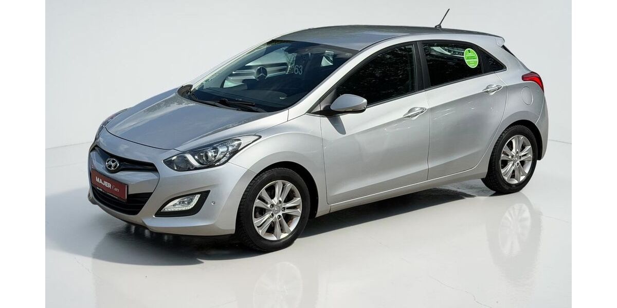 Hyundai i30 103.000 km 6.900 &euro; Hamburg 22043