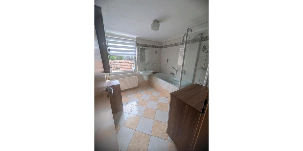 Doppelhaushälfte Zerbst (Anhalt) - 5 Zimmer, 130 m&sup2;, 215.000&euro; | Angebot:26877078
