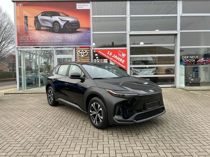 Toyota bZ4X 13.000 km 32.500 € Steinfurt-Borghorst 48565