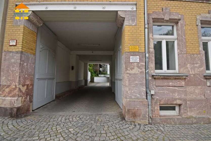 Wohnung zum Kaufen in Chemnitz 68.500 € 74 m²