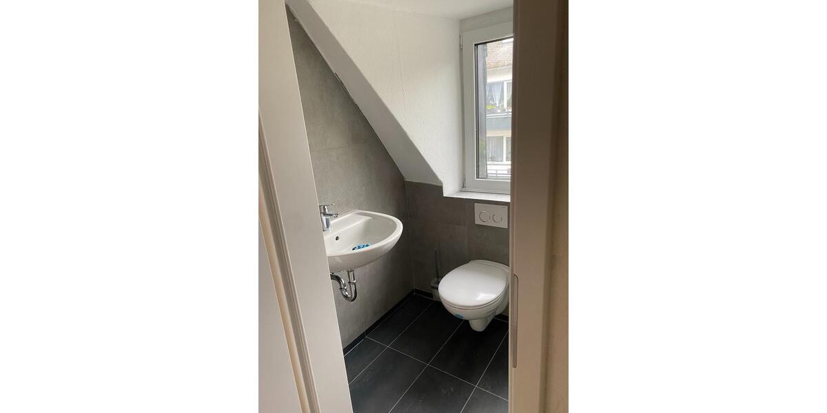 Dachgeschoßwohnung Meschede - 3 Zimmer, 70 m&sup2;, 610&euro; | Angebot:25959312