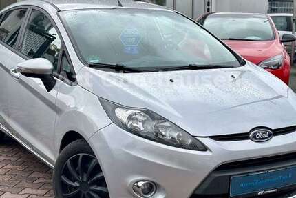 Ford Fiesta 91.269 km 4.990 € Oberhausen 46049
