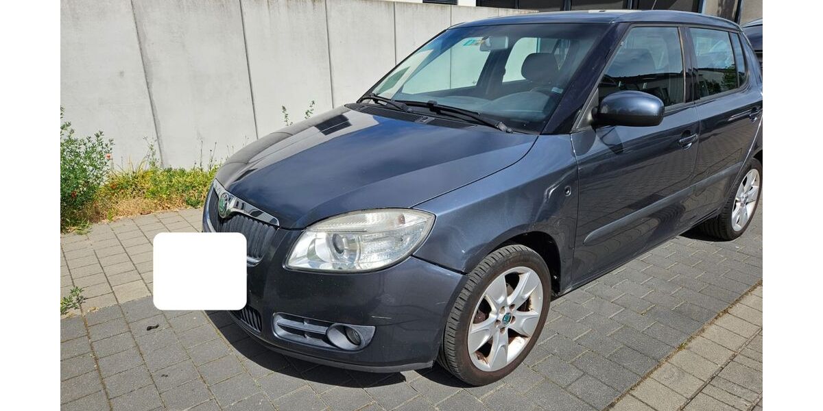 Skoda Fabia 213.000 km 1.300 &euro; Karlsruhe 76187