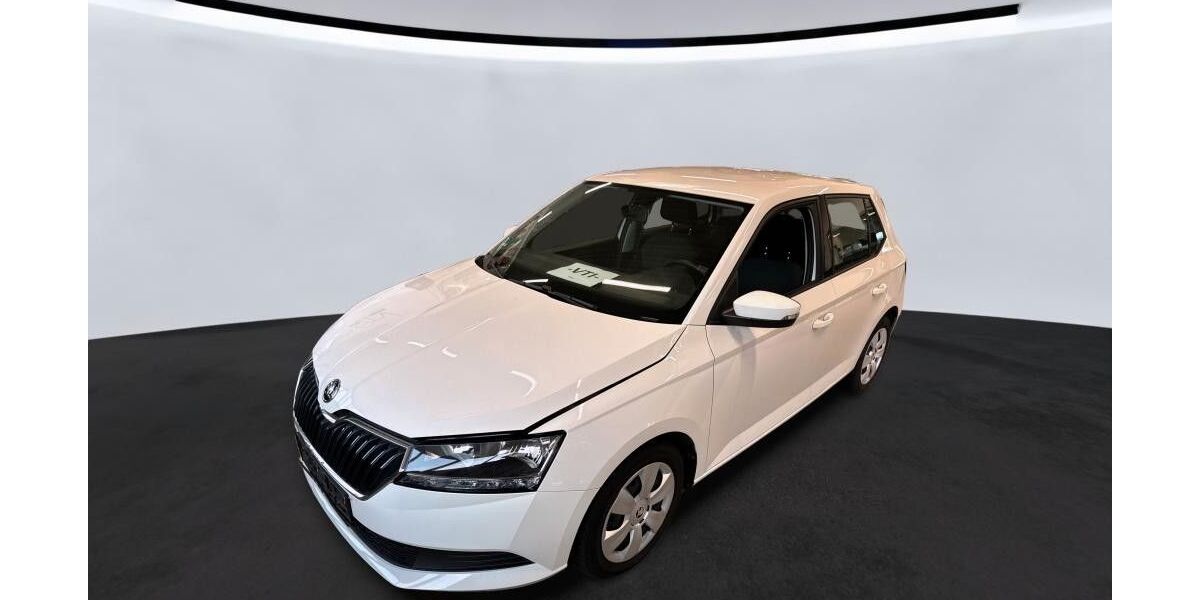 Skoda Fabia 83.832 km 10.900 &euro; Burghaun 36151