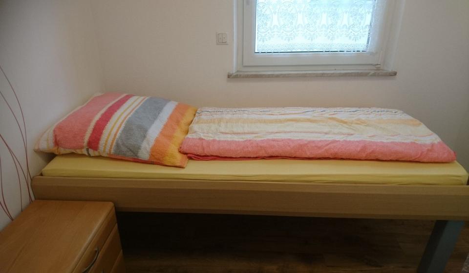 Einfamilienhaus Gemünden am Main - 4.5 Zimmer, 93 m&sup2;, 220.000&euro; | Angebot:26846673