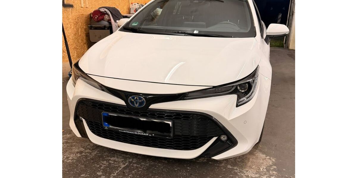 Toyota Corolla 31.650 km 21.500 &euro; Hochheim 65239
