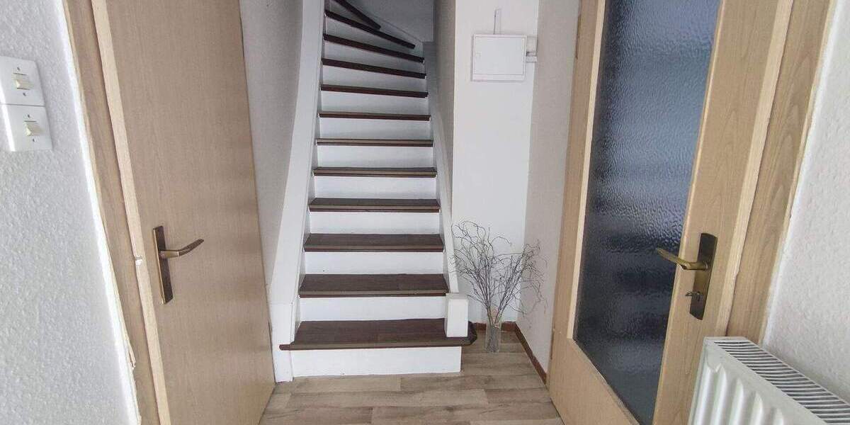 Mehrfamilienhaus, Wohnhaus Bitterfeld-Wolfen Bobbau - 8 Zimmer, 197 m&sup2;, 250.000&euro; | Angebot:25822452