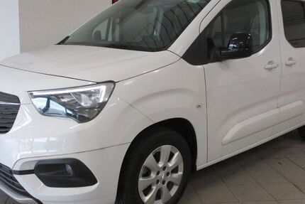 Opel Combo Life 13.584 km 22.995 &euro; Parsberg 92331