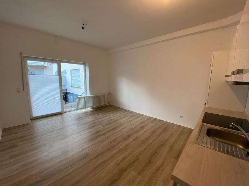 Schönes 2-Zimmer Apartment, mit EBK u. Terrasse in Giesel