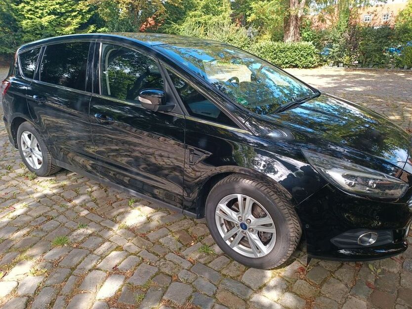 S-Max